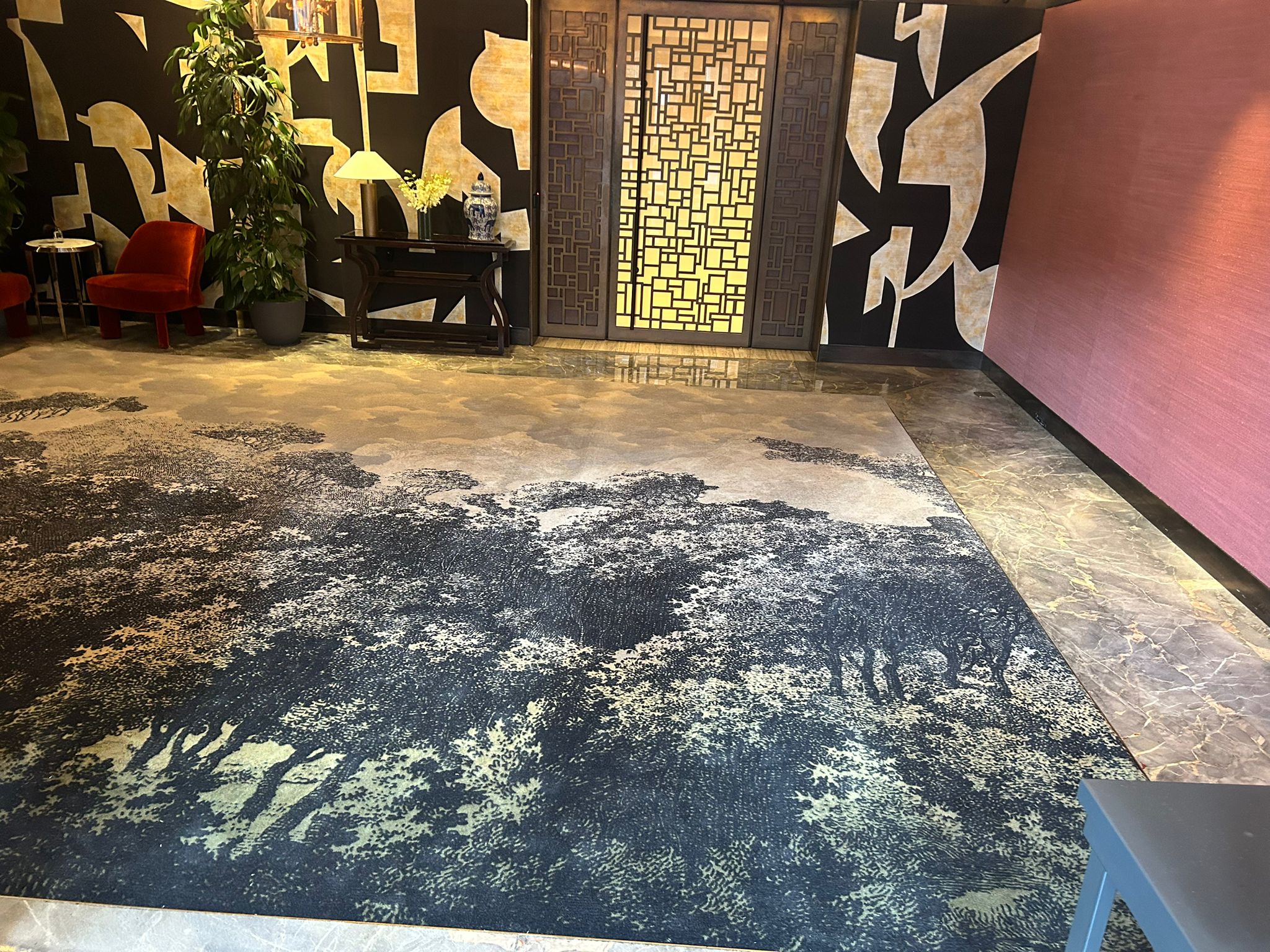 Luxury Hotel - Loughton Direct